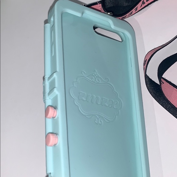 phone case - Picture 4 of 7